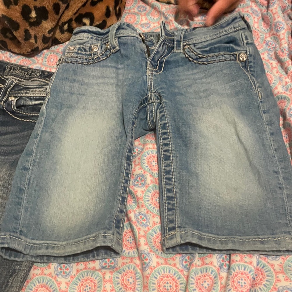 2 pairs of miss me caprice